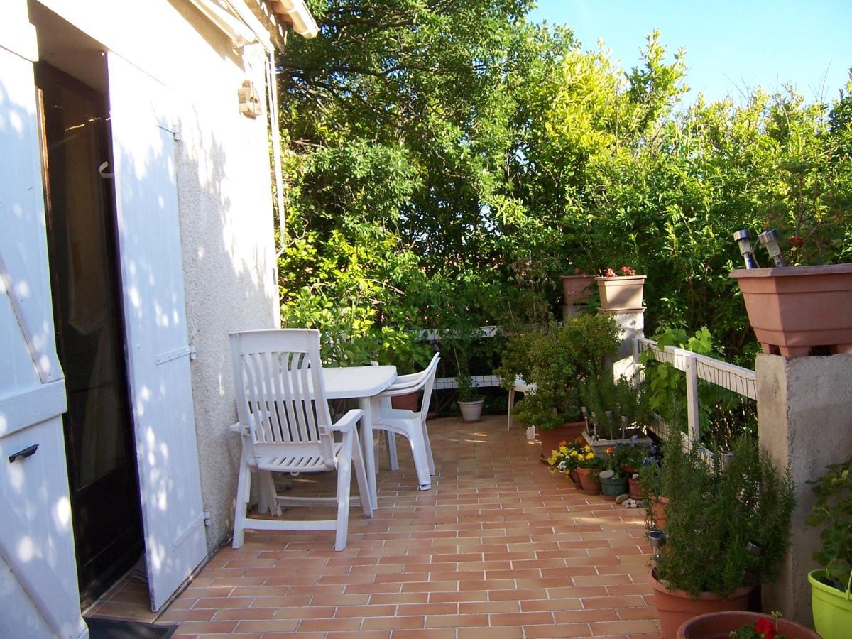 Dom L' Argo Appartement Reillanne Buitenkant foto
